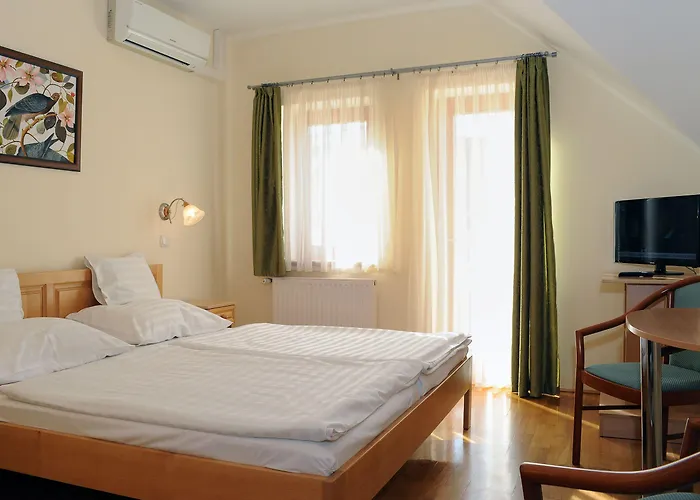 Ametiszt Hotel